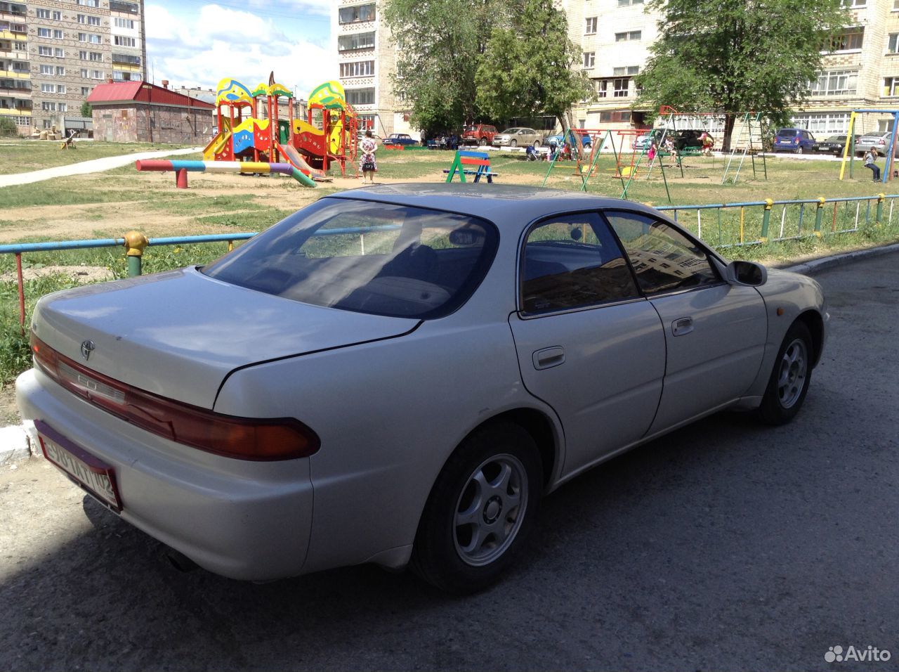 1995 Toyota carina pictures