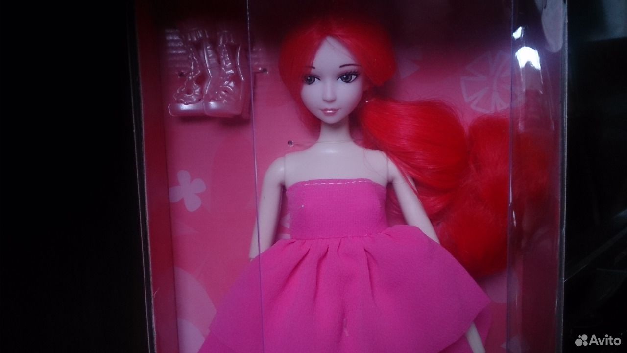 Барби с красными волосами кто она