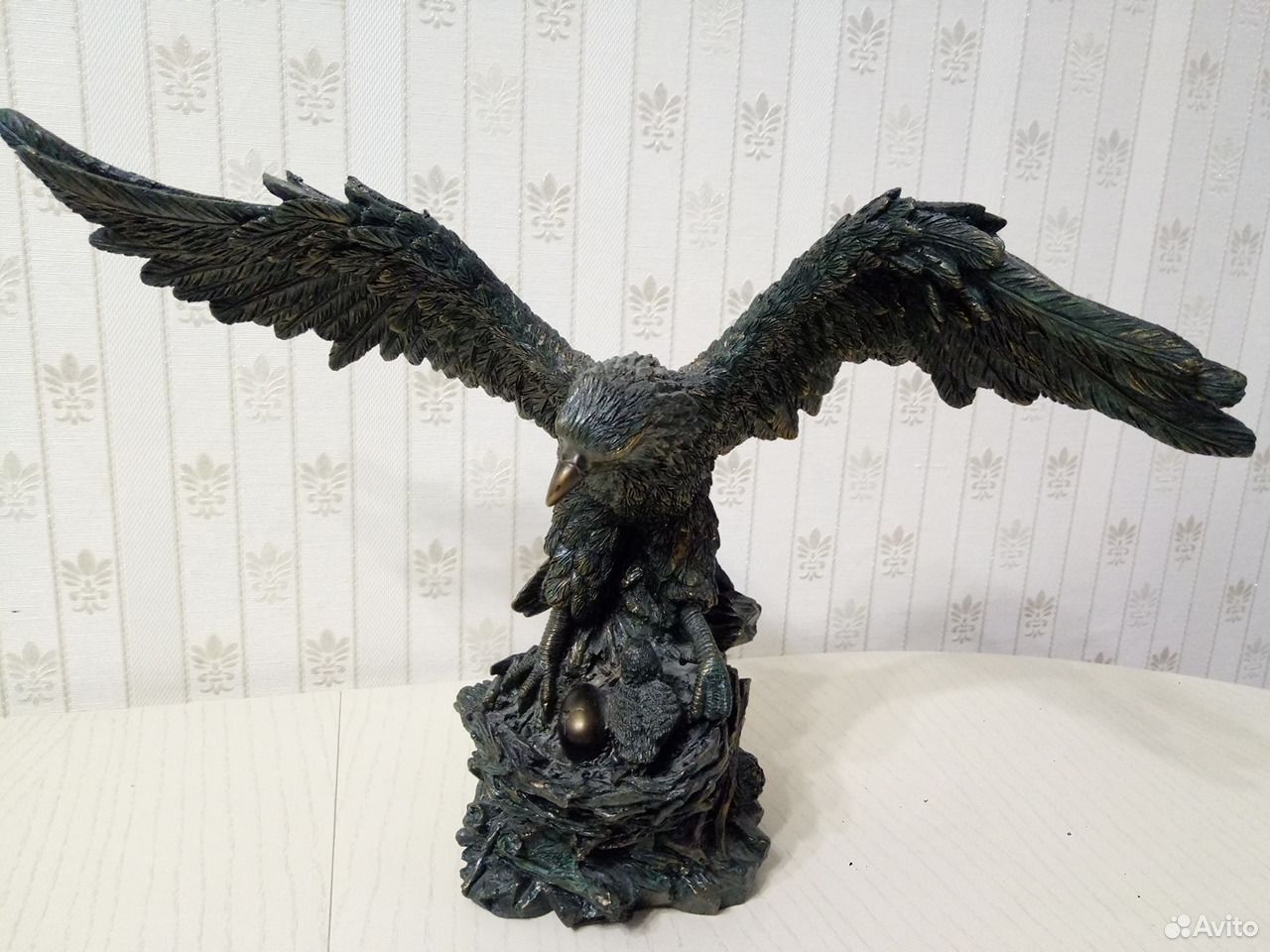 Авито орел орлов обл. Интерьерная настенная скульптура орла. Фигура орла из дерева. Авито Орел. Орёл авито чёрный.