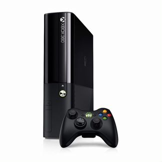 Xbox 360 500 Gb с 2 джойстиками и играми