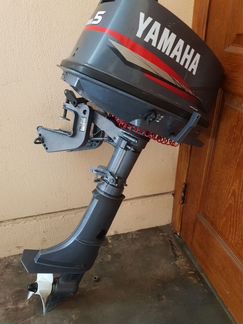 Мотор лодочный Yamaha 5 с чехлом