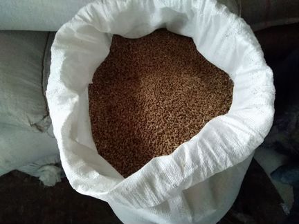 Продажа пшеница, 11р. кг. овёс 8.5р.кг.дробленка10