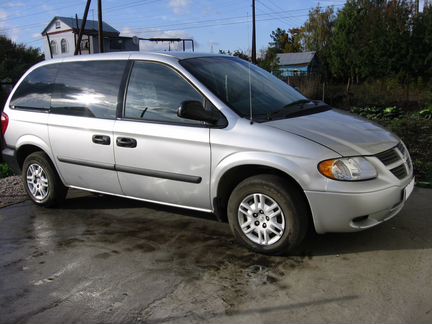 Dodge Caravan 2.4 AT, 2004, минивэн