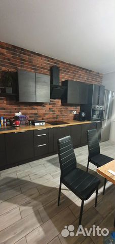 

4-к. коттедж, 200 м²
