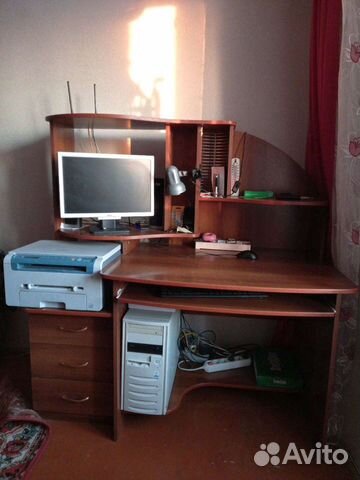 Компьютерный стол