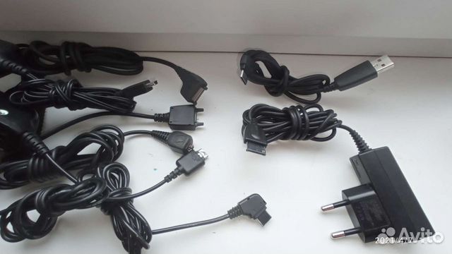 Зарядное устройство для телефона