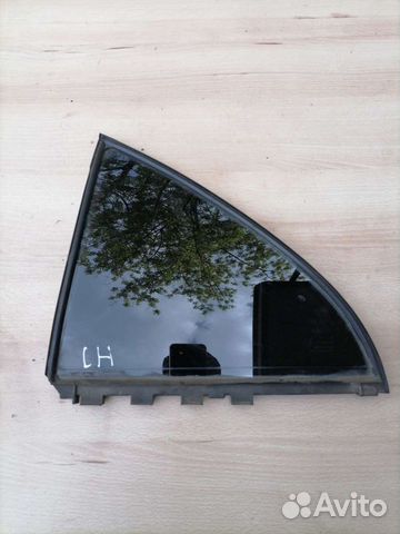 Форточка задняя левая Тойота Авенсис Т250