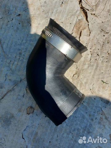 Патрубок интеркулера на Volkswagen Passat B5