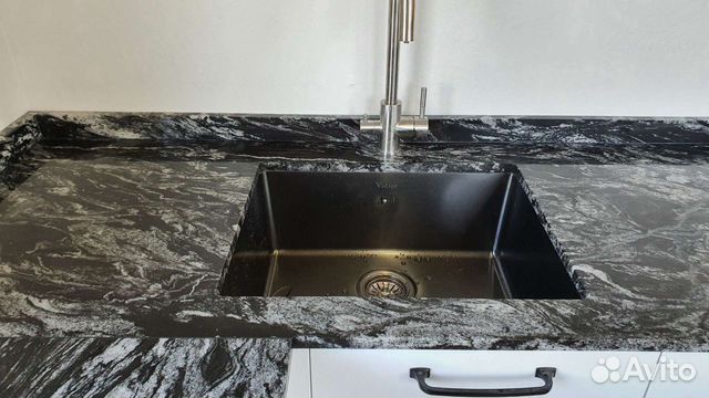 Кухонная столешница из природного камня