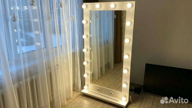 Зеркало гримерное