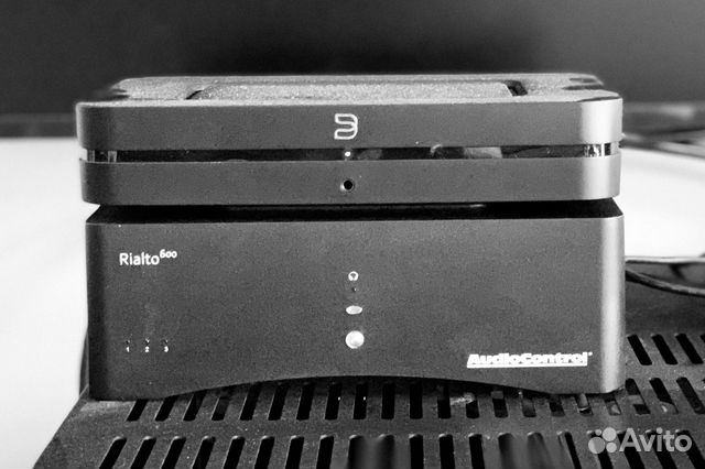 Hi Res усилит AudioControl 600 (Bluesound Опция)