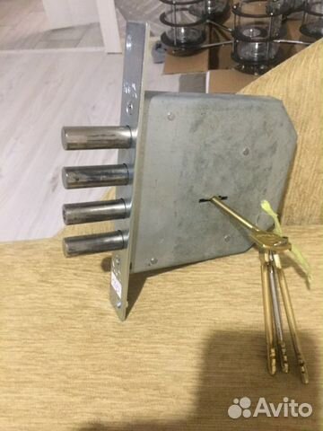 Продам замок для входной двери