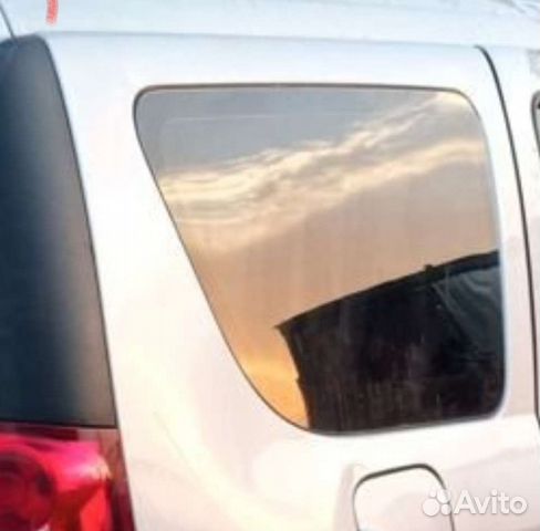 Стекло боковины Ларгус / Largus / Dacha