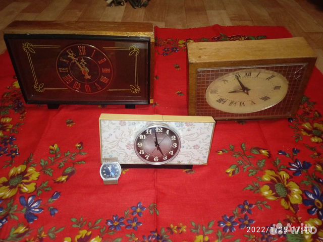Настольные часы СССР (часы победа) настенные часы