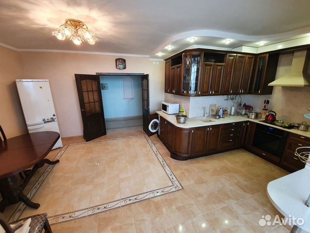 

3-к. квартира, 136 м², 4 кровати