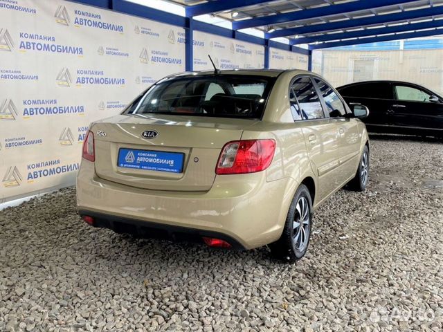 Kia Rio `2011