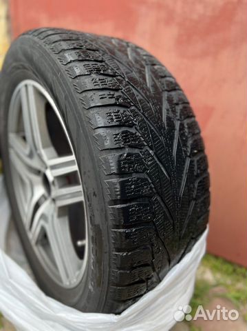 Nokian Tyres Hakkapeliitta R2 SUV 275/50 R20