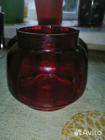 Ваза красное стекло СССР. Бронь до 10.11.2023