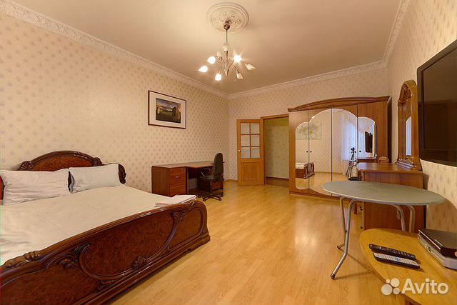 

2-к. квартира, 80 м², 2/5 эт.