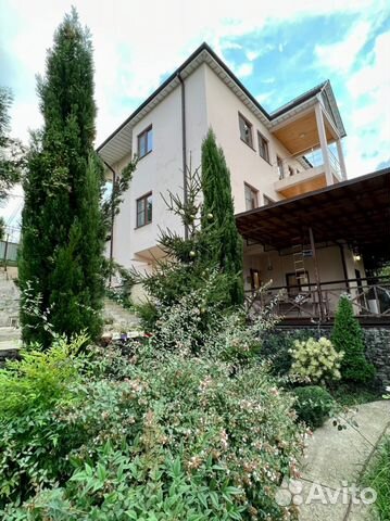 

4-к. дом, 180 м²