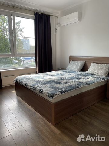 

1-к. квартира, 54 м², 1 кровать