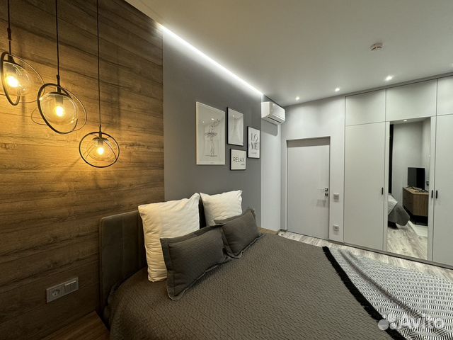 

2-к. квартира, 64 м², 3/3 эт.