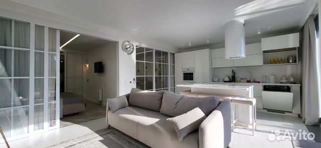 

2-к. квартира, 93 м², 1/4 эт.