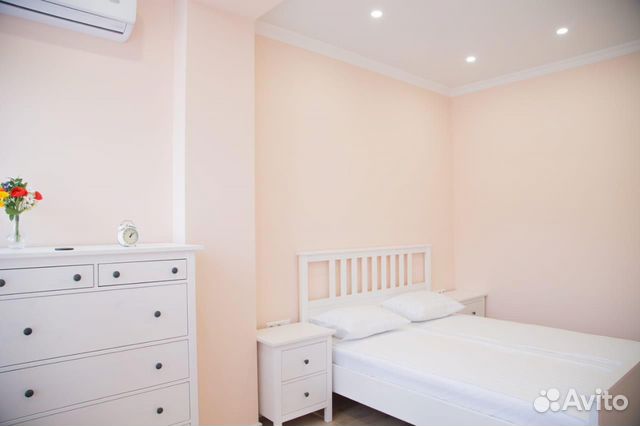 

1-к. квартира, 52 м², 2/8 эт.