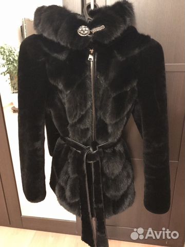 Мутоновая шуба с отделкой из норки