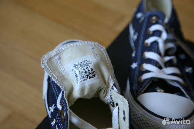 Новые джинсовые кеды Converse с ромашками, 39 Новые джинсовые кеды Converse с ромашками, 39