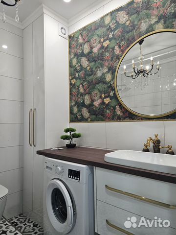 

1-к. квартира, 61 м², 3/15 эт.