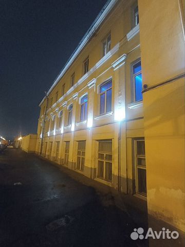 

10 и более-к. квартира, 360 м², 20 кроватей