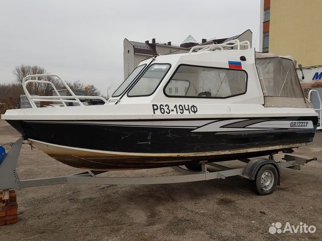 Продаю моторную лодку grizzli 580 PRO
