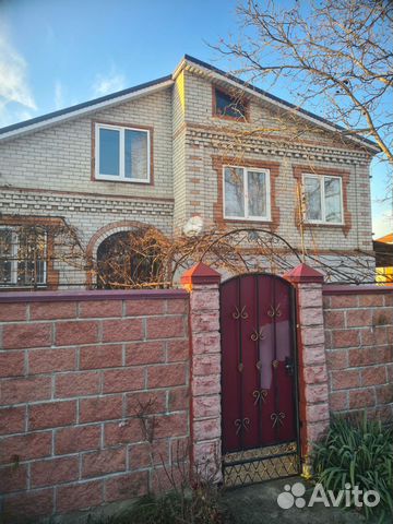 

6-к. дом, 250 м²