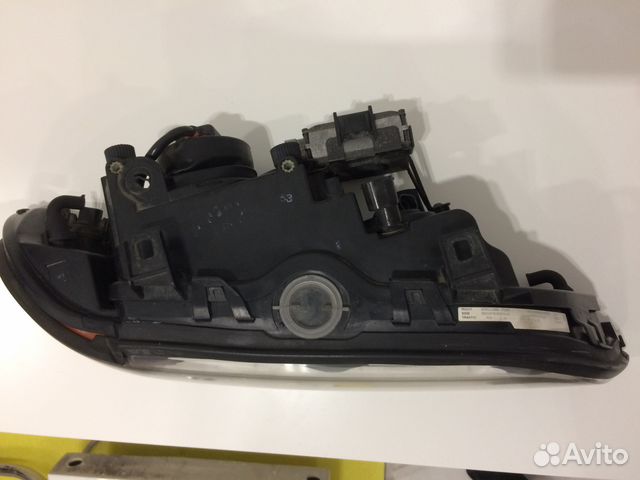 Фара BMW E39 ксенон правая