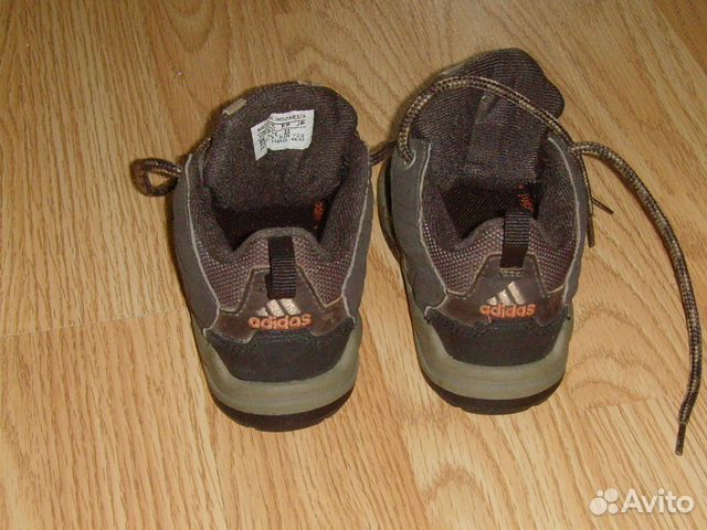 Кроссовки adidas р.22 Кроссовки adidas р.22