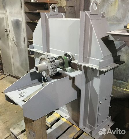 Ковшовой элеватор, нория для зерна, конвейер