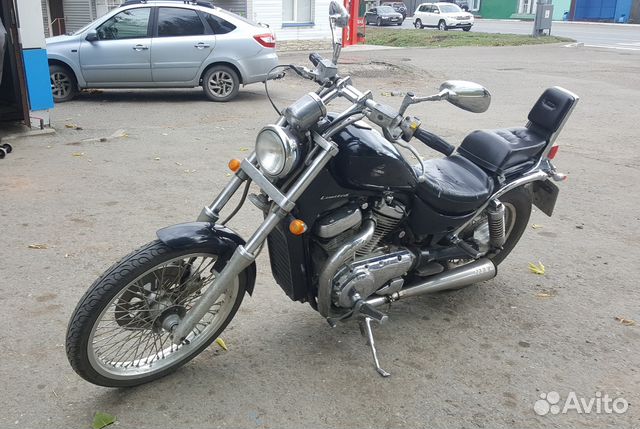 Suzuki intruder vs400