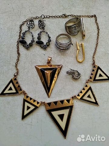 Отдам бижутерию и прочие мелочи