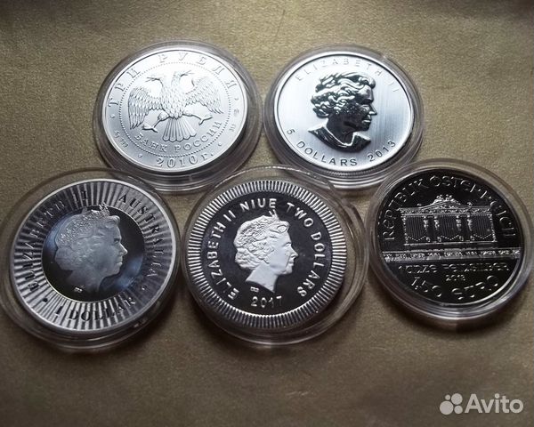 Канада кленовый лист 2018 серебро капсула в идеале Канада кленовый лист 2018 серебро капсула в идеале