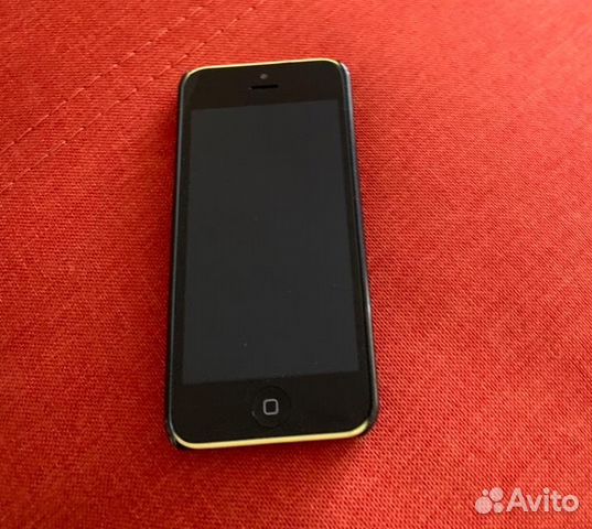 iPhone 5 С желтый