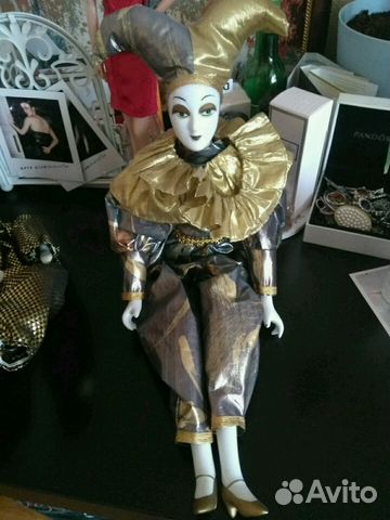 Фарфоровый арлекин