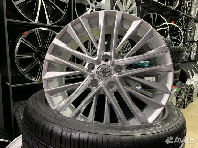 Новые диски R18 на Toyota и Lexus Новые диски R18 на Toyota и Lexus