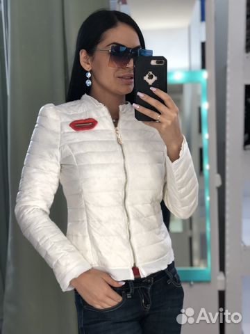 Куртка весенняя белая Куртка весенняя белая