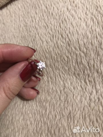 Серебряное кольцо с фианитом