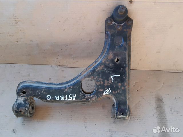 Рычаг передний левый Опель Астра Джи