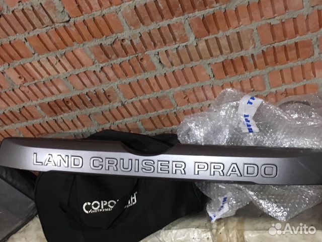 Накладка на дверь багажника Prado 2018