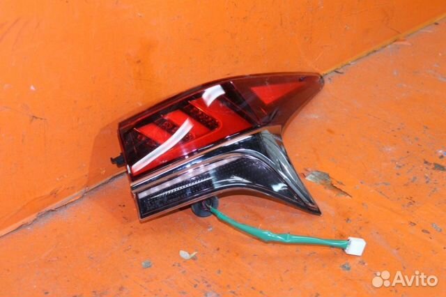 Фонарь правый Lexus Ls 5 2017-Нв Фонарь правый Lexus Ls 5 2017-Нв