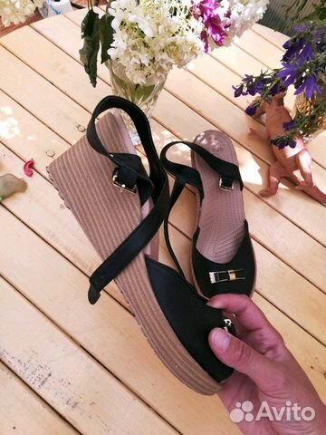 Босоножки Crocs, размер w9 Босоножки Crocs, размер w9