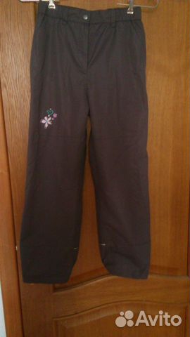 Брюки демисезонные для девочки, размер 152 б/у